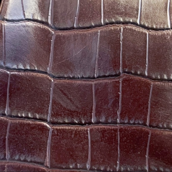 Brown Genuine Leather Croc Emboss Design Hand Held Clutch Chic Classic - Picture 14 of 15